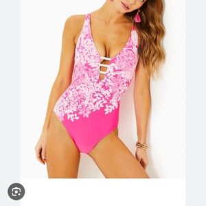 Lilly Pulitzer Jaspen Bathing Suit in Roxie Pink Shadow Dancer